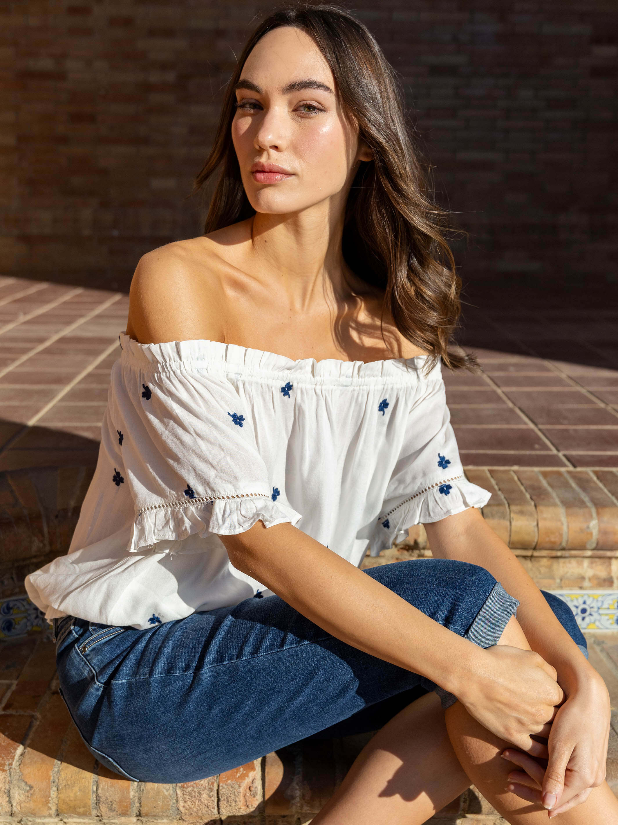 Embroidered Short Sleeve Off-Shoulder Blouse - White - Image 10