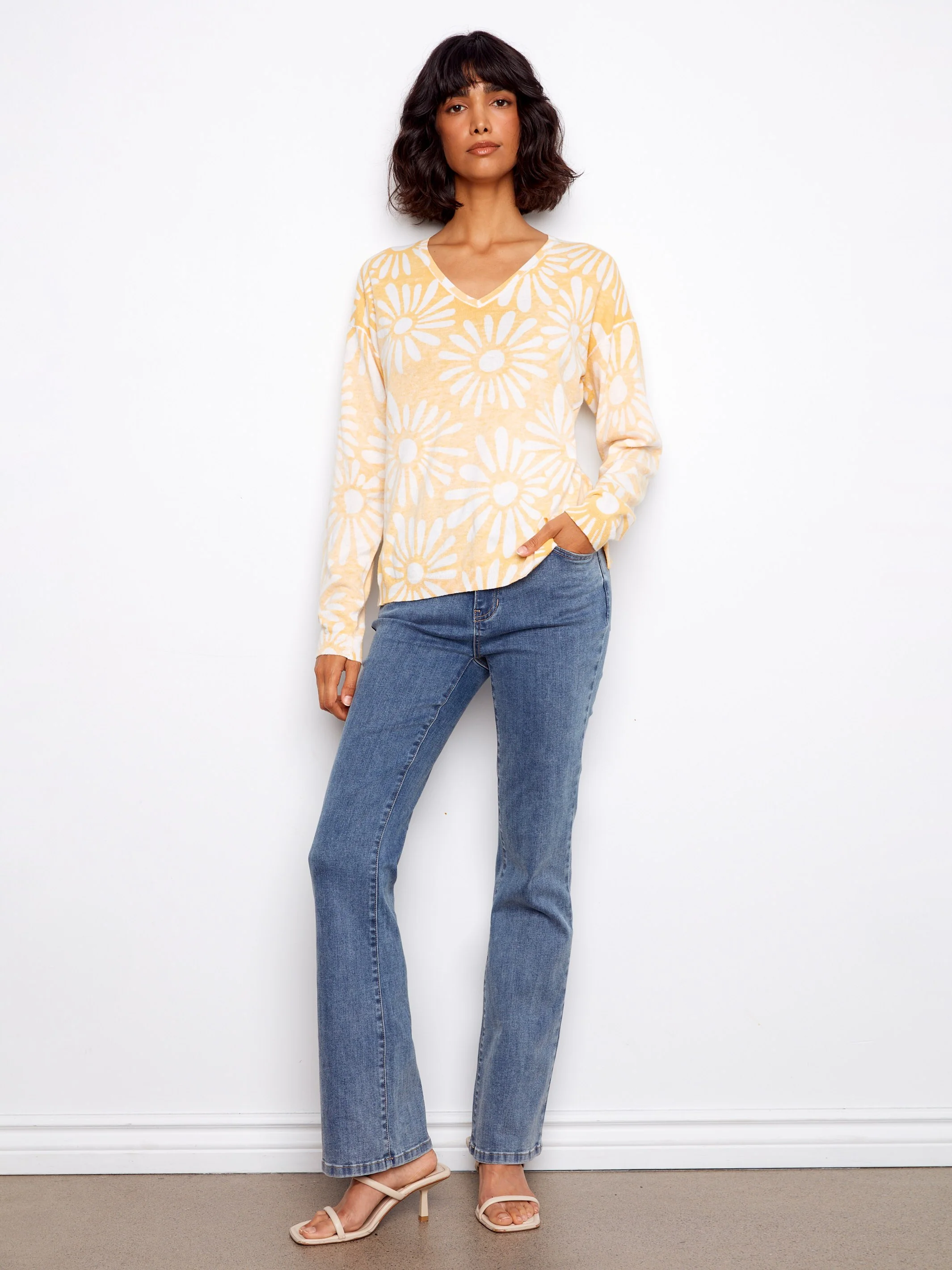 Reversible Printed V-Neck Sweater - Sunkiss - Image 4