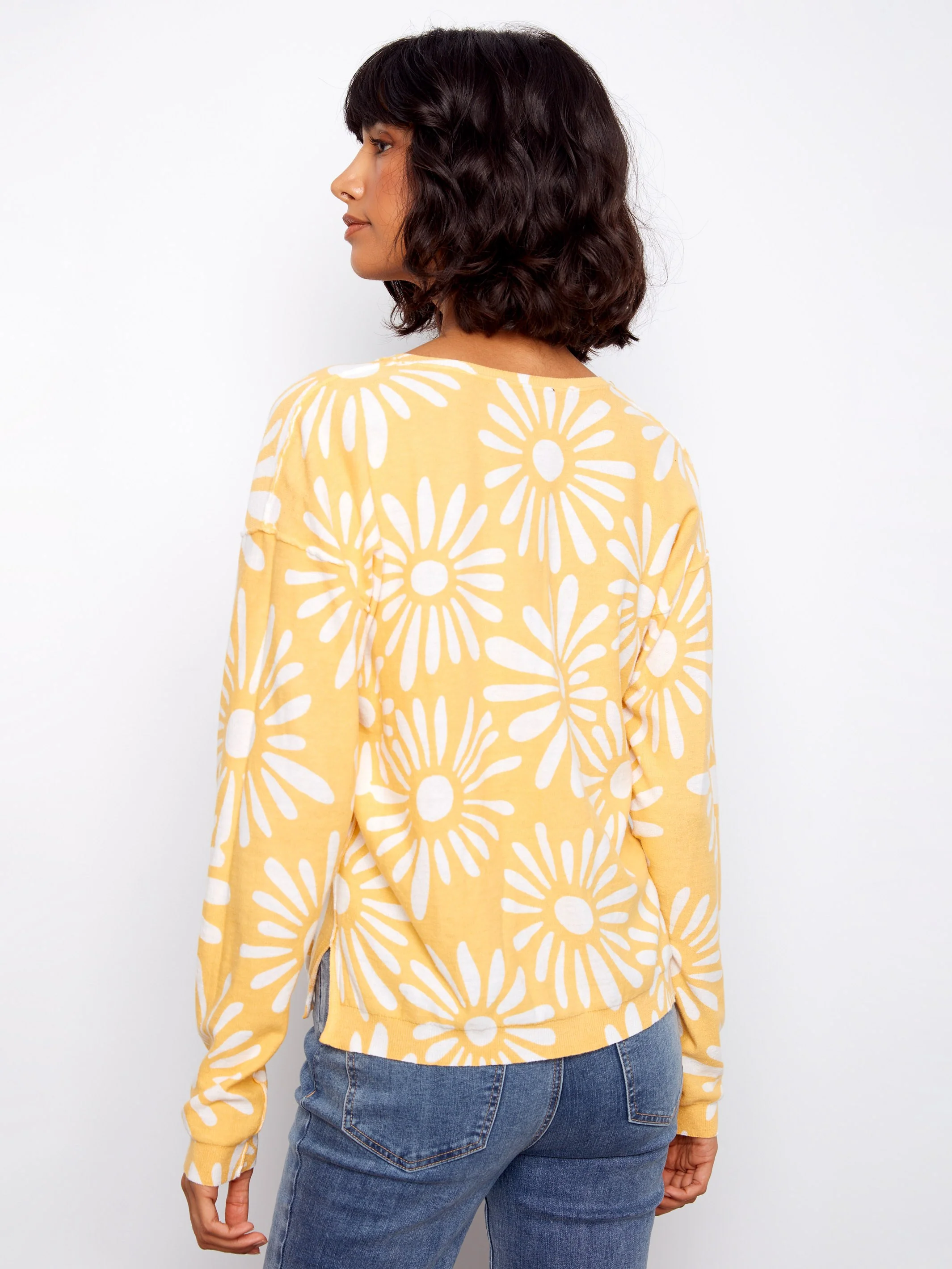 Reversible Printed V-Neck Sweater - Sunkiss - Image 7